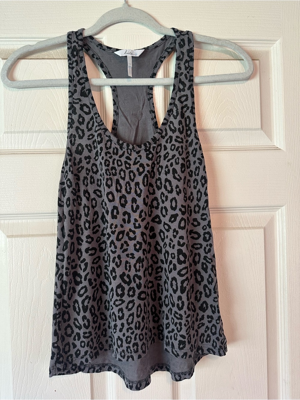Gray Leopard-Print Racerback Tank Top - Women size xs